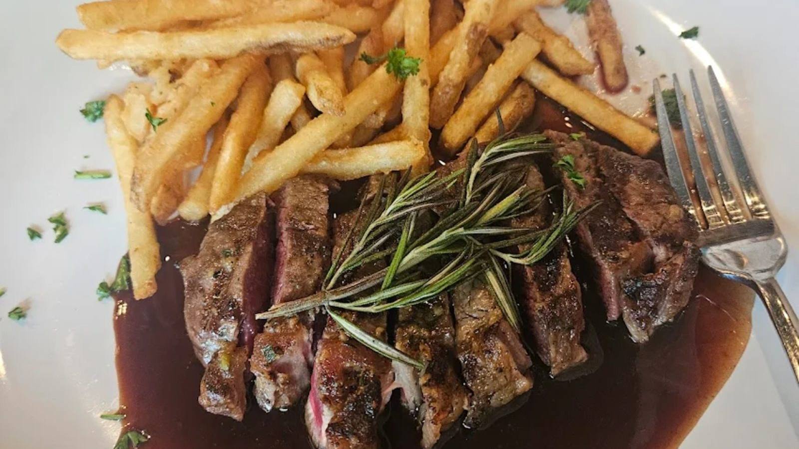 Sliced strip loin served with crisp frites and bordelaise